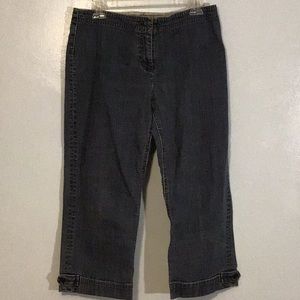 CAbi Capri length denim with back pockets and cute buttons at lower legs.